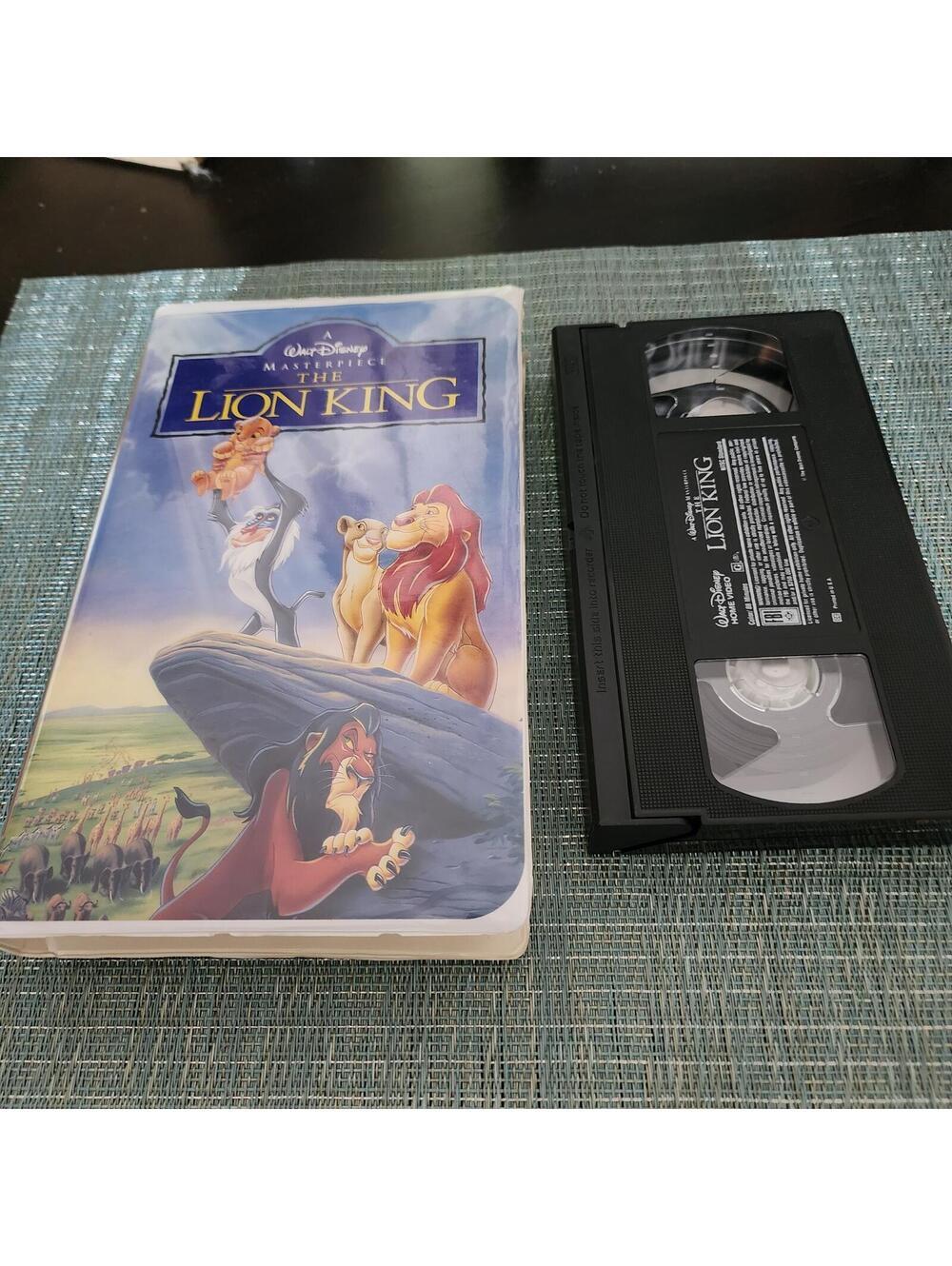 Disney The Lion King VHS 1995 Masterpiece Collection Animated Classic Clamshell